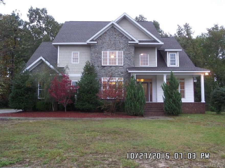 Great 4 Bed, 4 Bath home Formal living and dining. Large open great room with coffered ceiling & Stone Fireplace. Spacious kitchen w/granite tops, stainless appliances, custom cabinets, lots of storage. Large master suite , master bath with corner whirlpool tub. Large walk-in closet with lots of storage and shelving. Nice, large laundry room with built-in cabinets. Screen porch. Oversize 2 car garage.