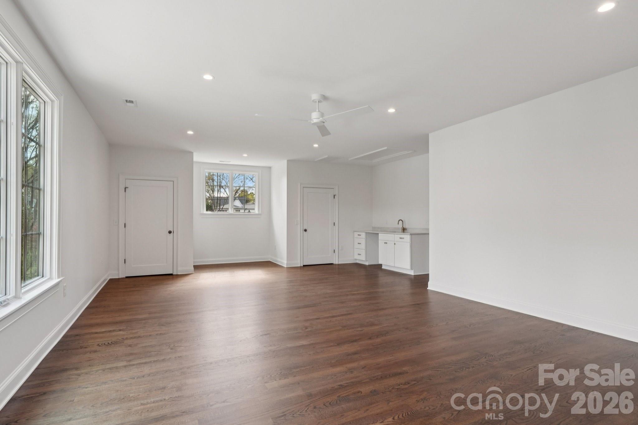 Sherwood Forest - Residential