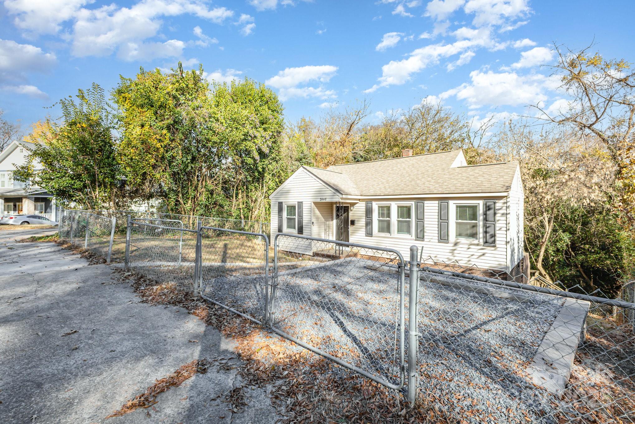 2446 Columbus Circle