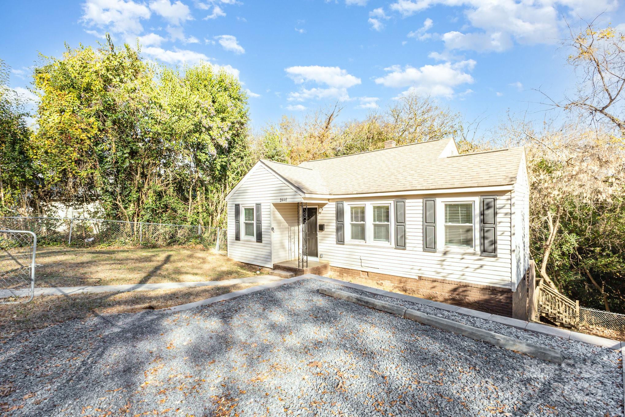 2446 Columbus Circle