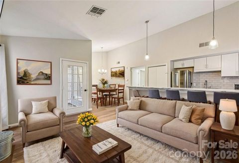 Photo of 430 Queens Road #732, Charlotte, NC 28207 (MLS # 4326707)