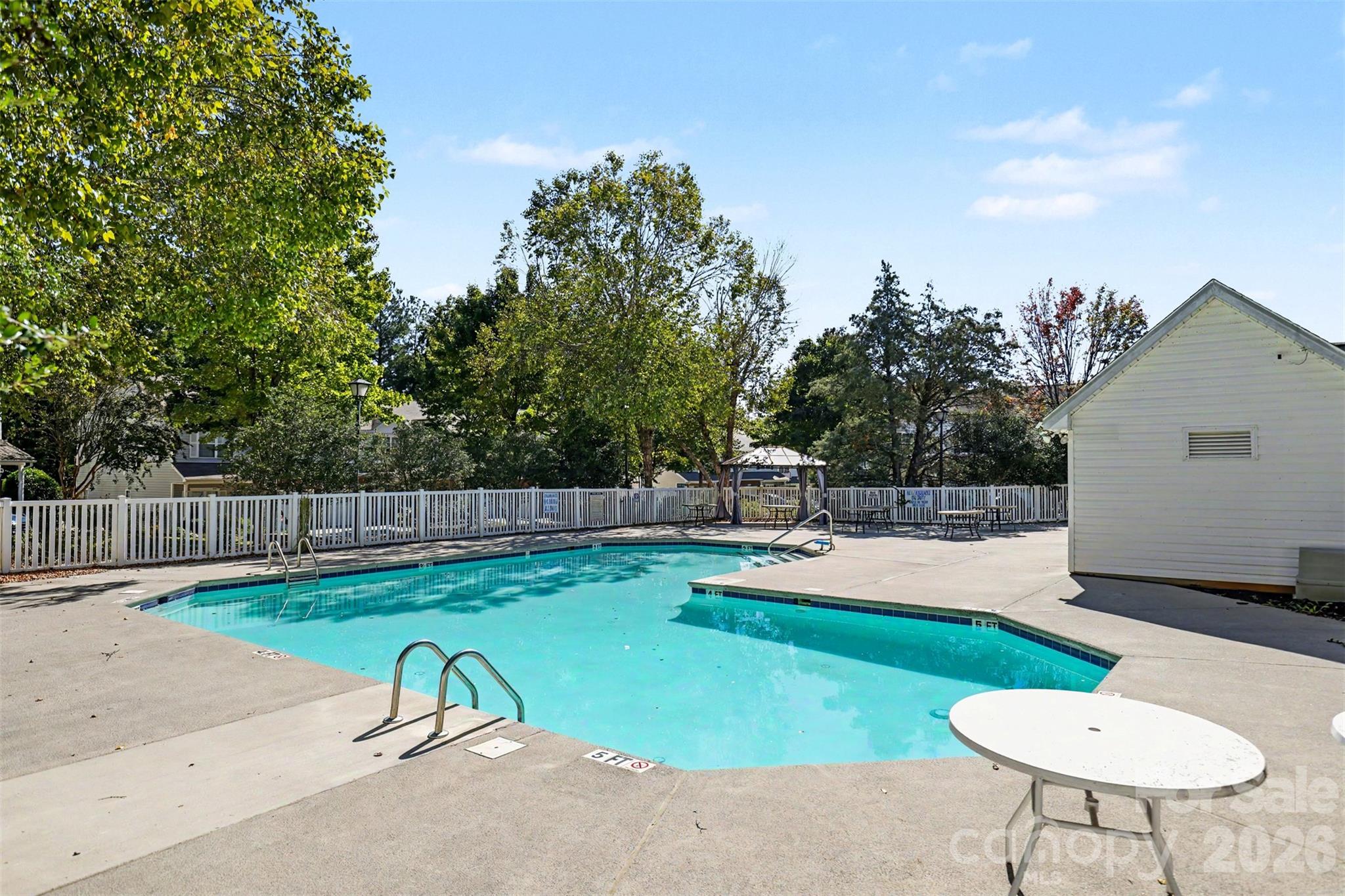 136 Rapids Road