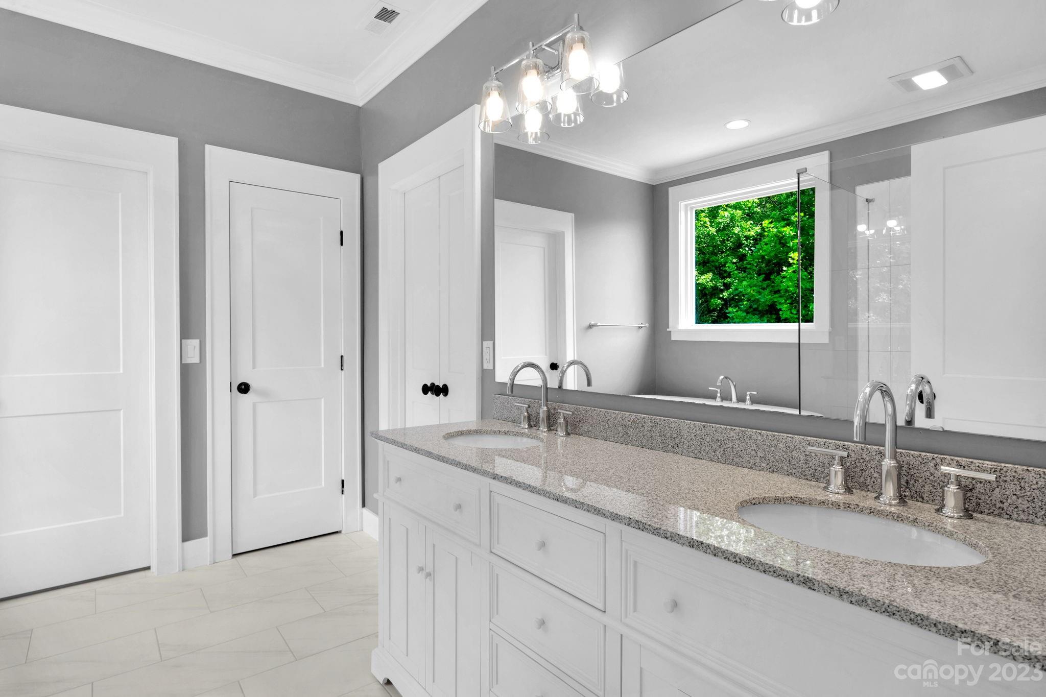 Regent Park - Residential