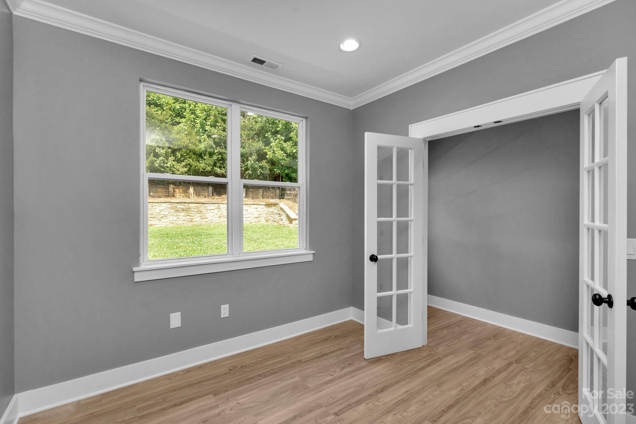 Regent Park - Residential