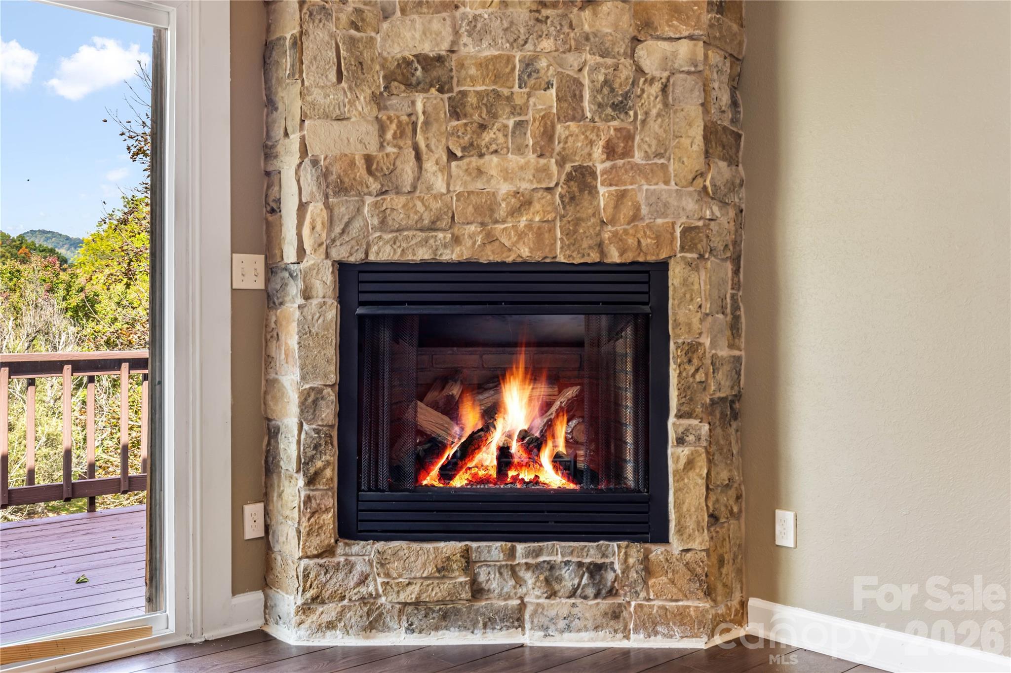 L & E Meadows - Residential