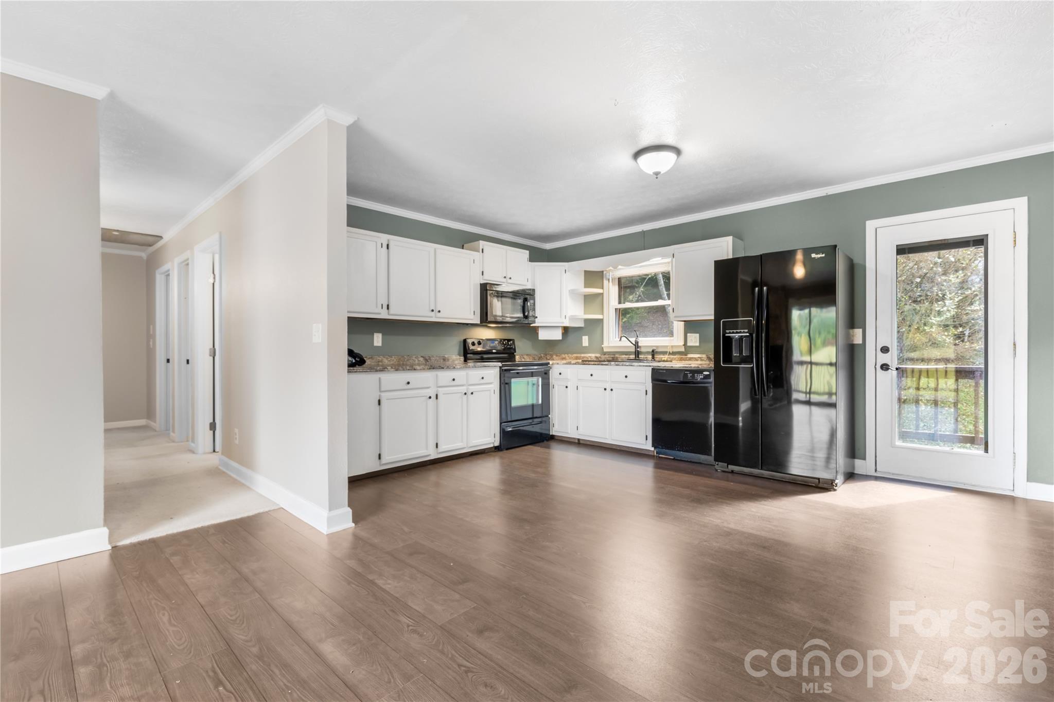 L & E Meadows - Residential