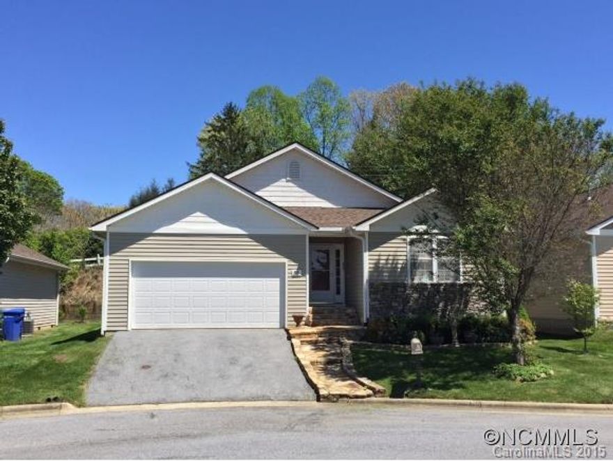 OPEN and SPACIOUS Brevard home. Italian porcelain tile in kitchen, master bath,hall bath and utility room. Armstrong laminate in foyer,living room and dining room. Cathedral ceilings in living room, vaulted ceiling in master. Large laundry, appliances included. Back deck for entertaining, eat-in kitchen, breakfast bar and formal dining area. Plenty of storge, split bedroom design, storm door, landscaped, ready for your buyer