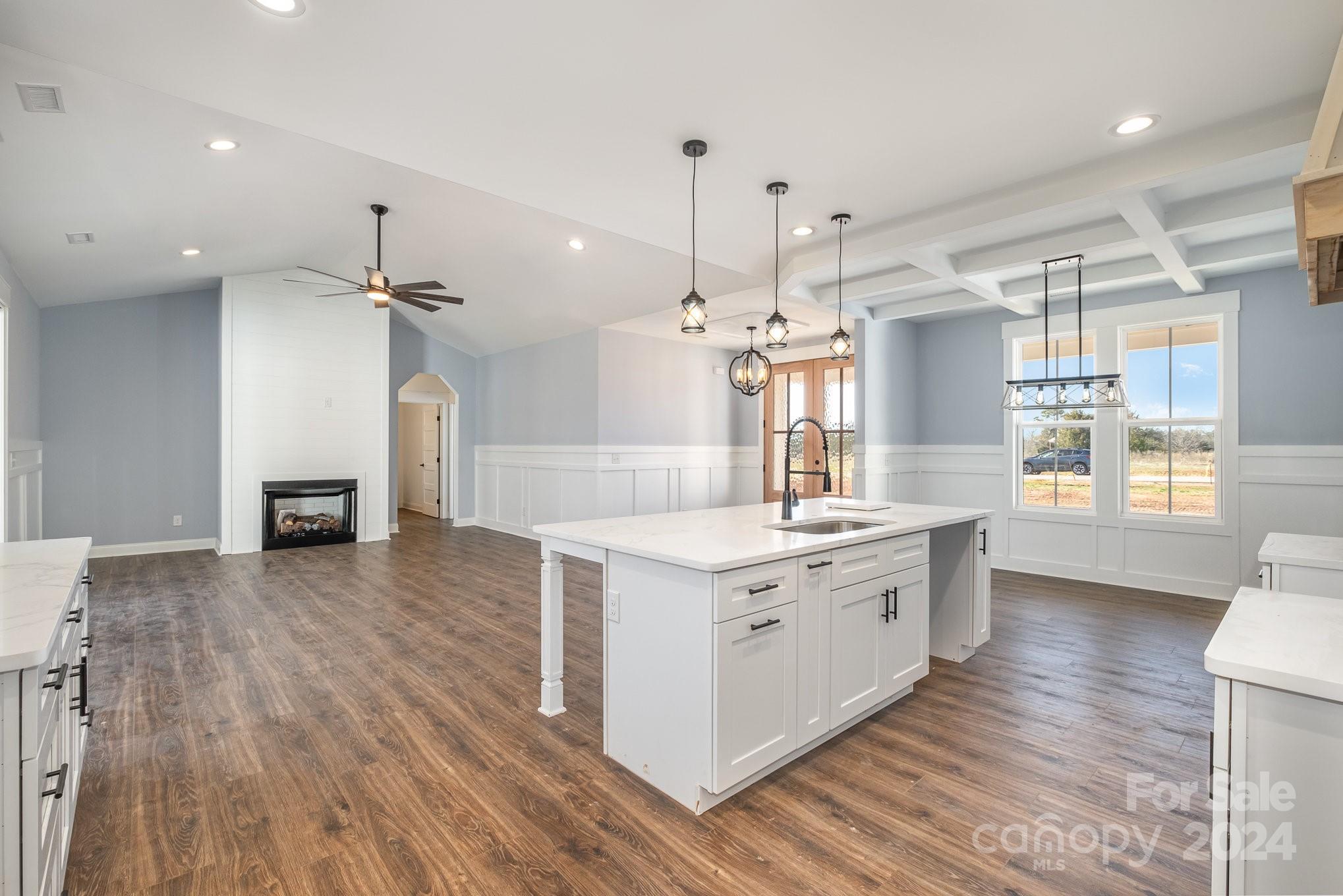 Sanders Landing - Residential