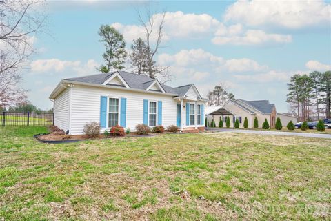113 Charcoal Road Cherryville NC 28021