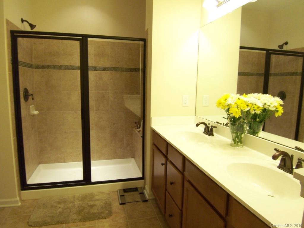 Lake Shore - Residential