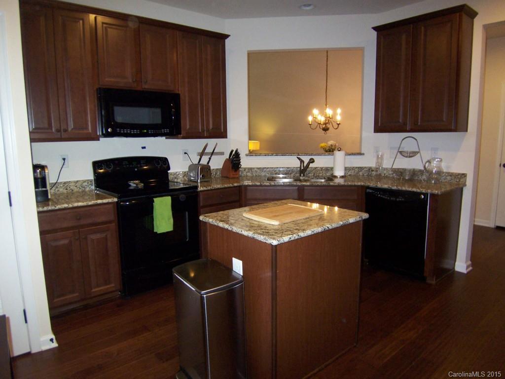 Lake Shore - Residential