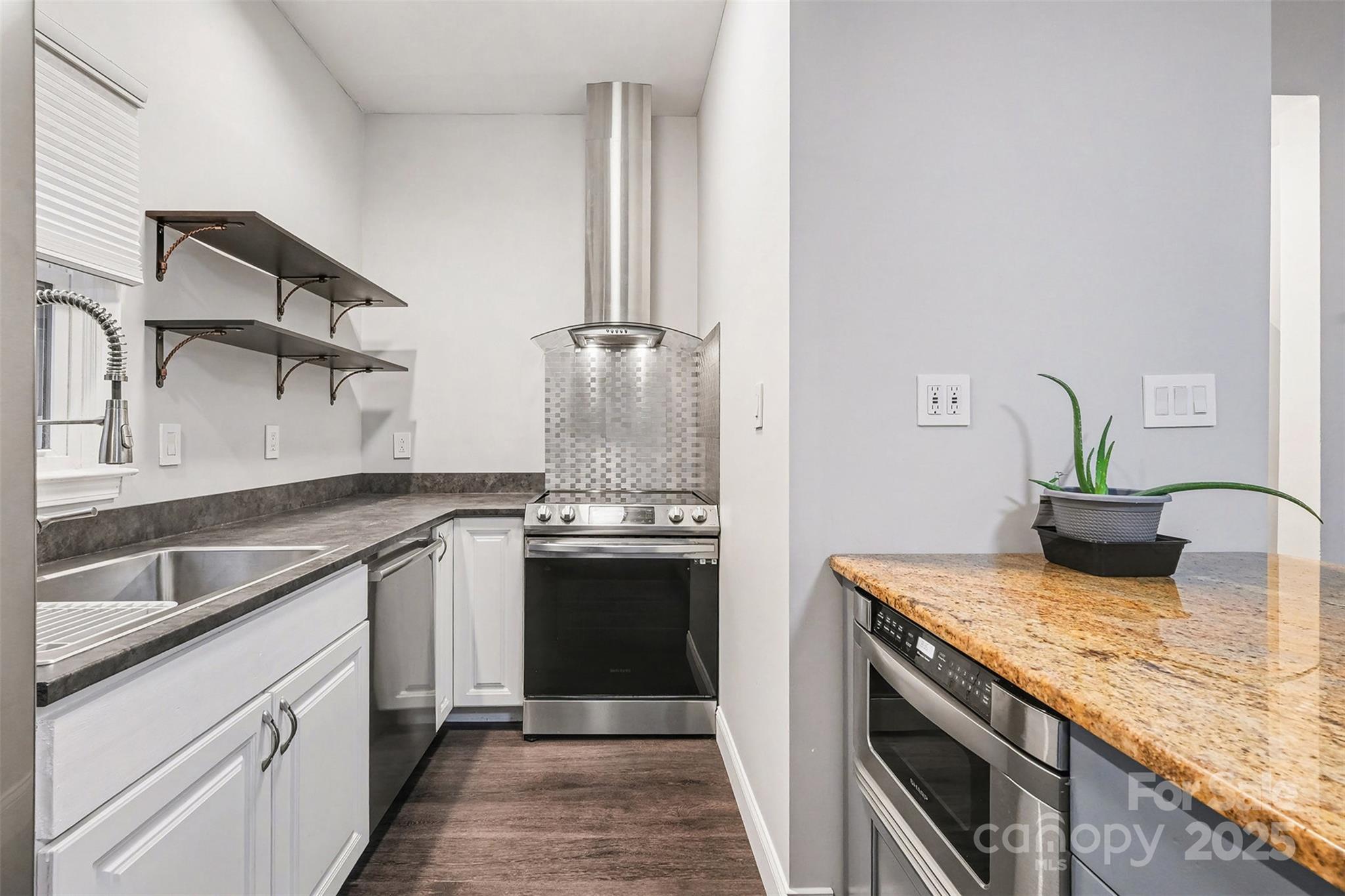 10th Avenue Townhomes - Residential