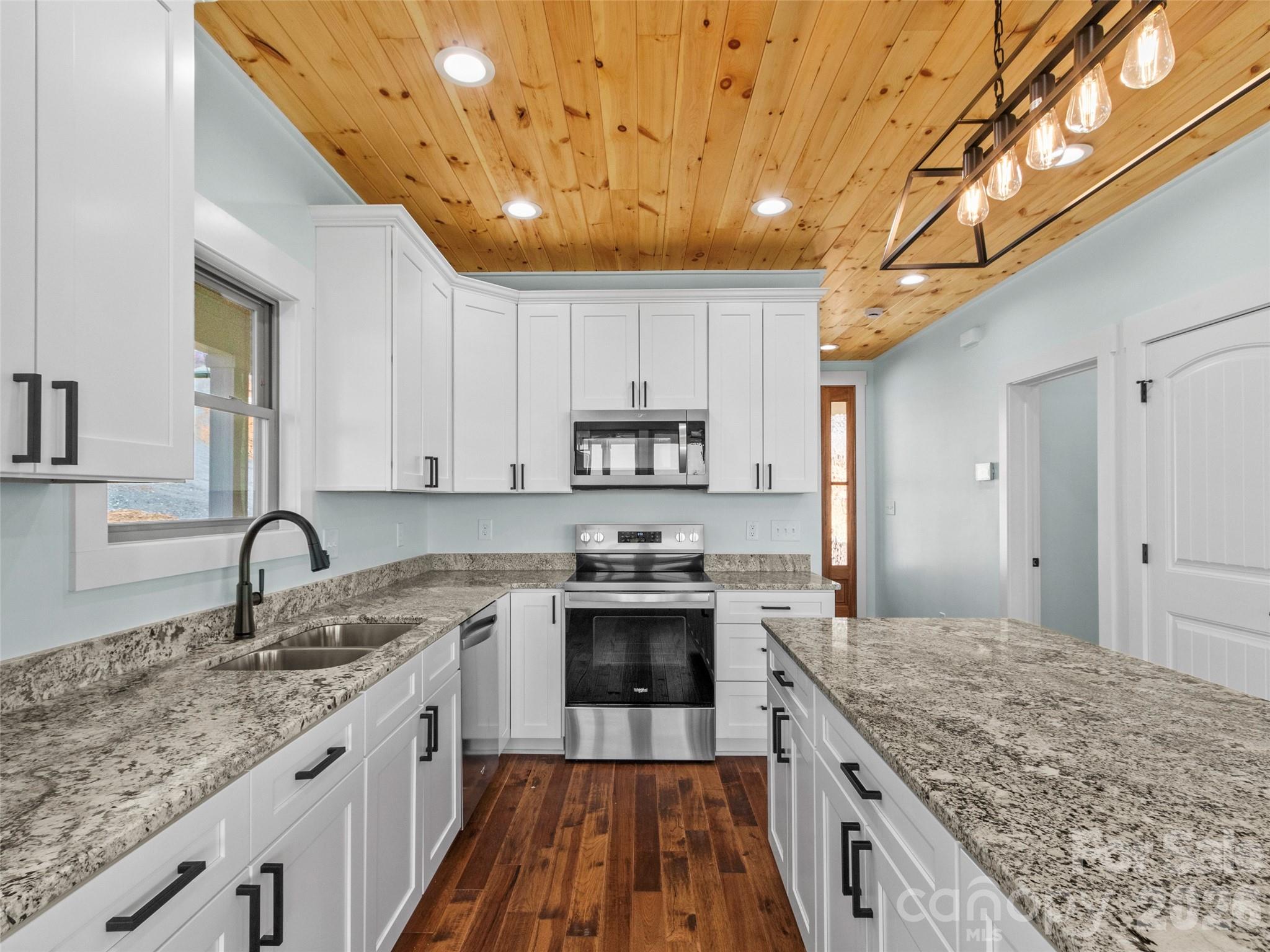 The Pinnacle - Residential