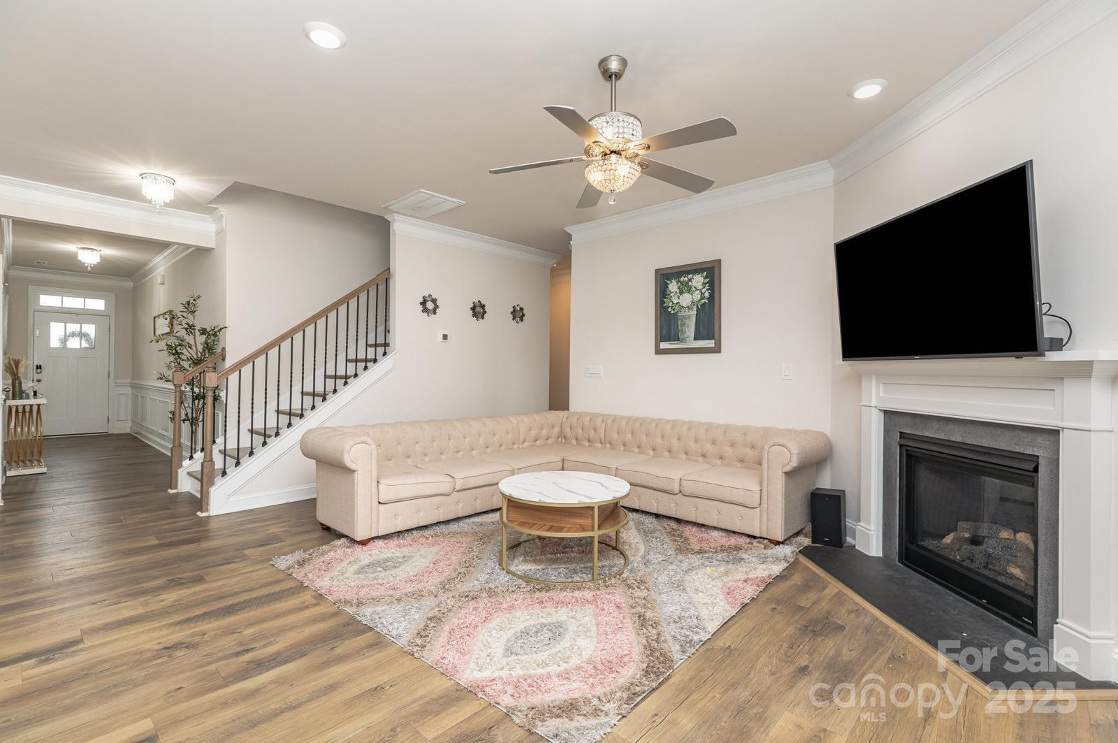 9727 White Chapel Drive NW