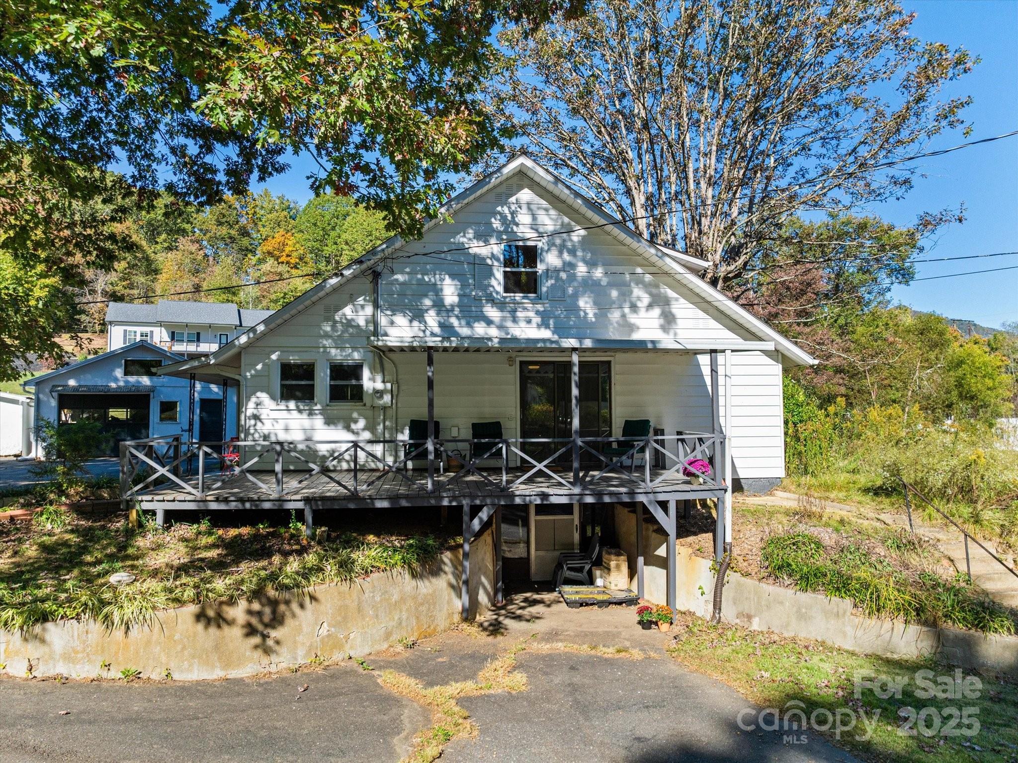 260 Bee Ridge Road