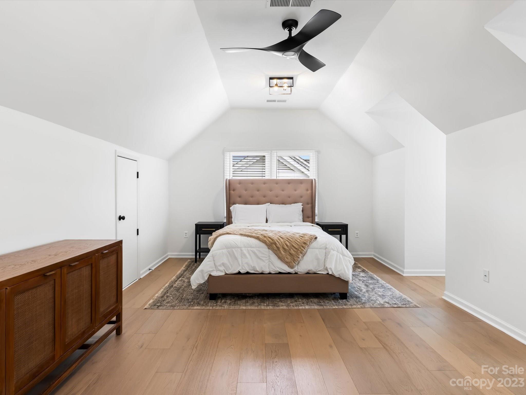 Blue Stone Harbor - Residential