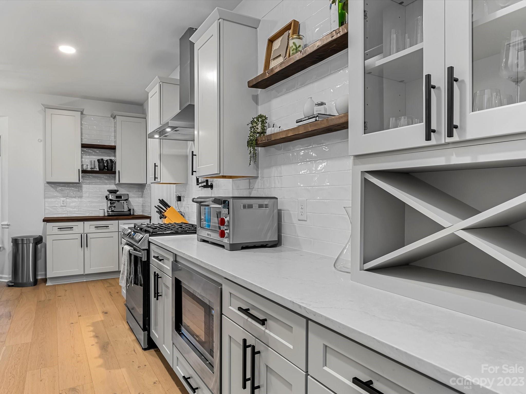 Blue Stone Harbor - Residential