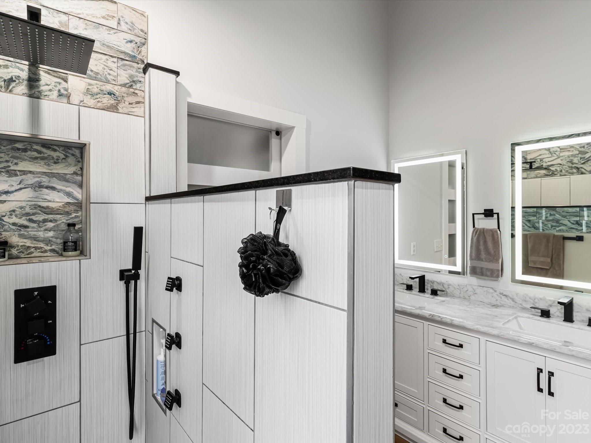 Blue Stone Harbor - Residential