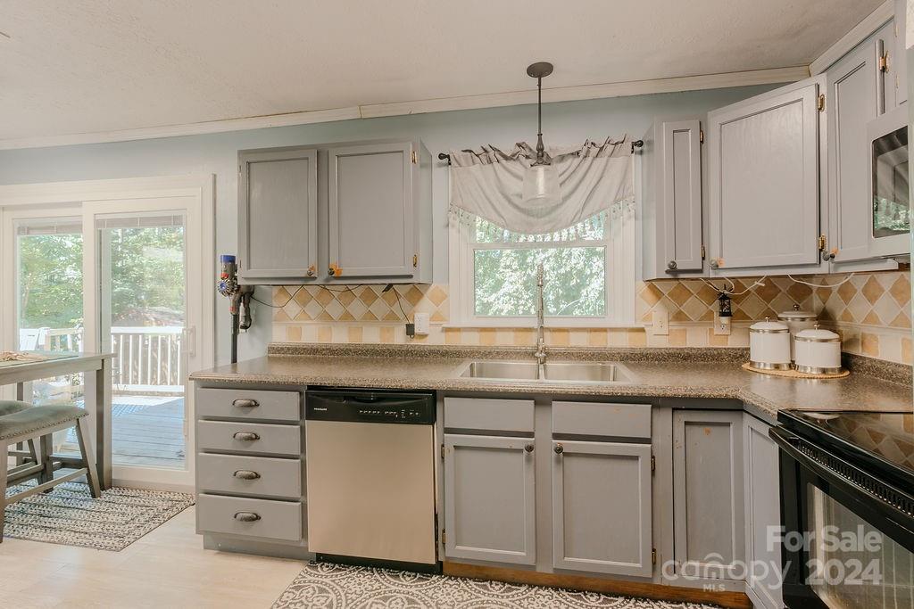 Pine Knolls - Residential