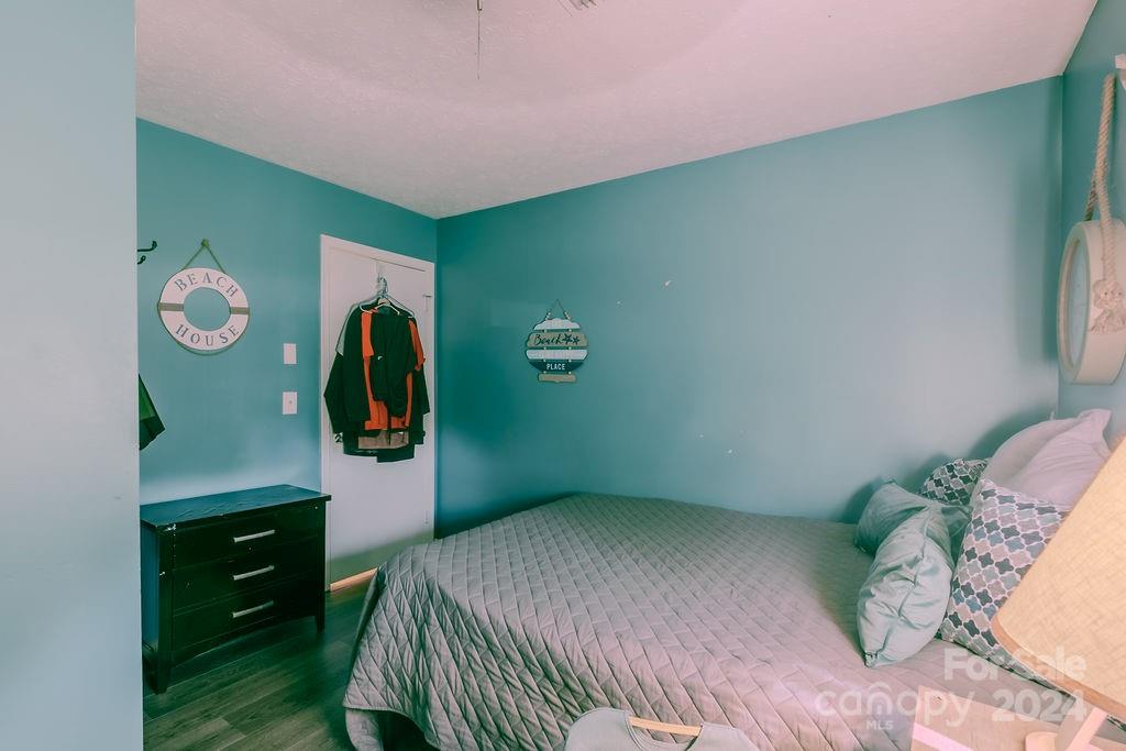 Pine Knolls - Residential