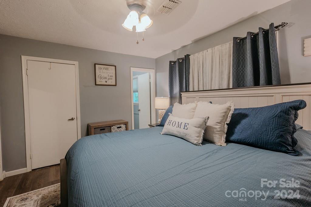 Pine Knolls - Residential