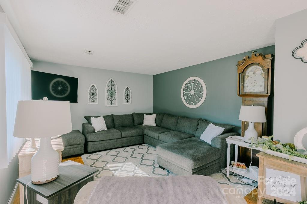 Pine Knolls - Residential