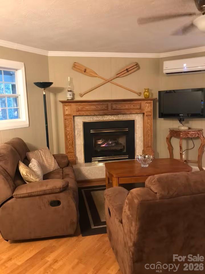 Line Runner Ridge - Residential