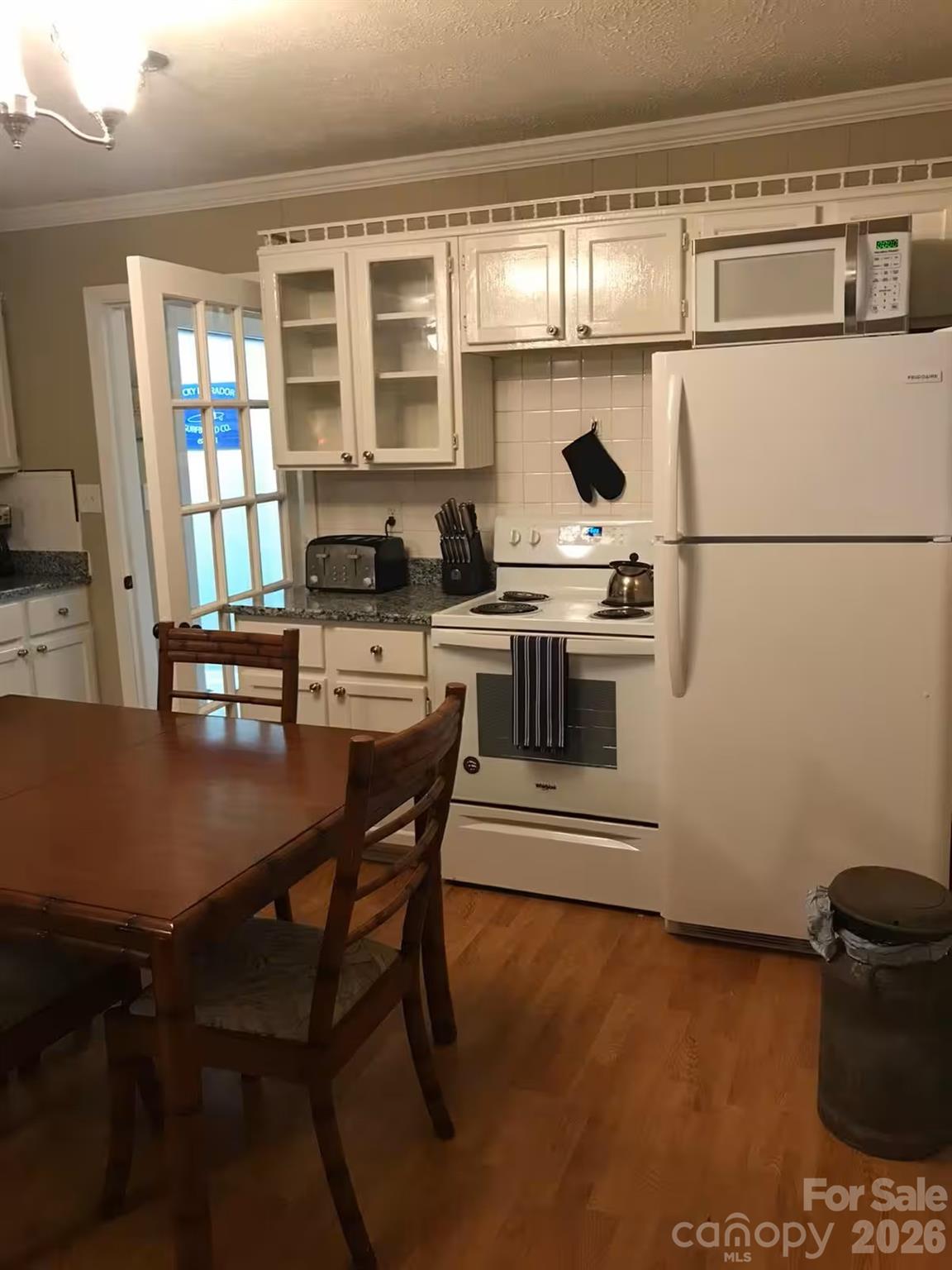 Line Runner Ridge - Residential