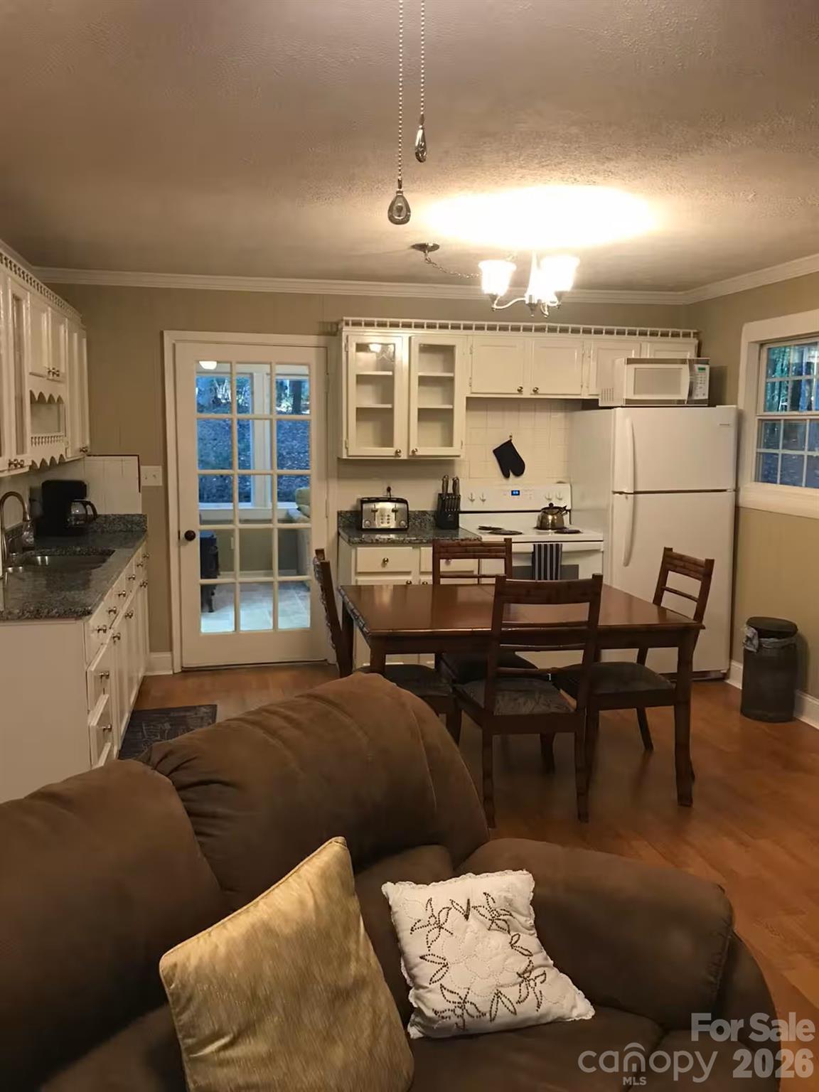 Line Runner Ridge - Residential