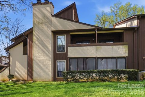 Photo of 7160 Winery Lane, Charlotte, NC 28227 (MLS # 4363707)