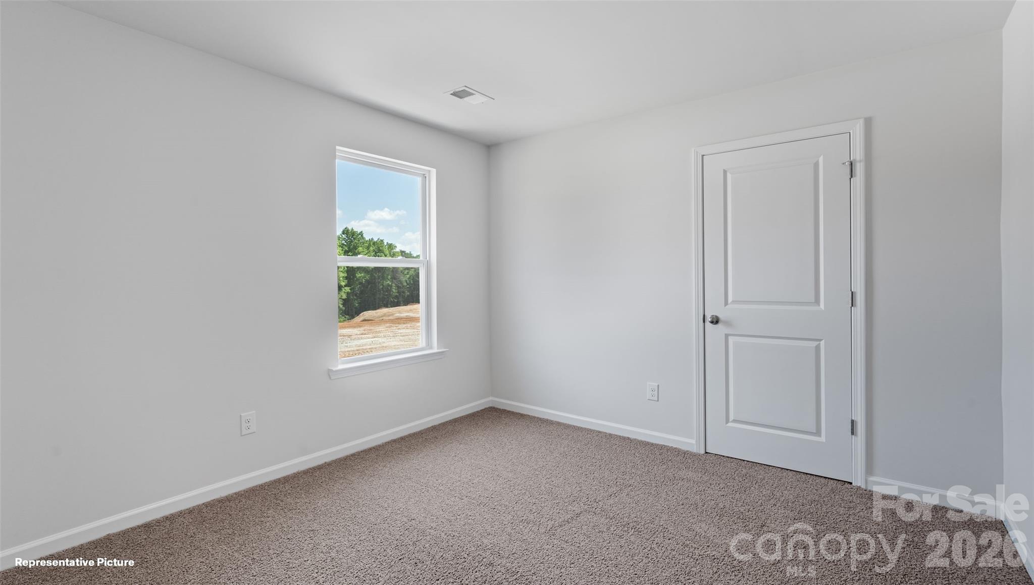 The Hamptons at Hickory - Residential