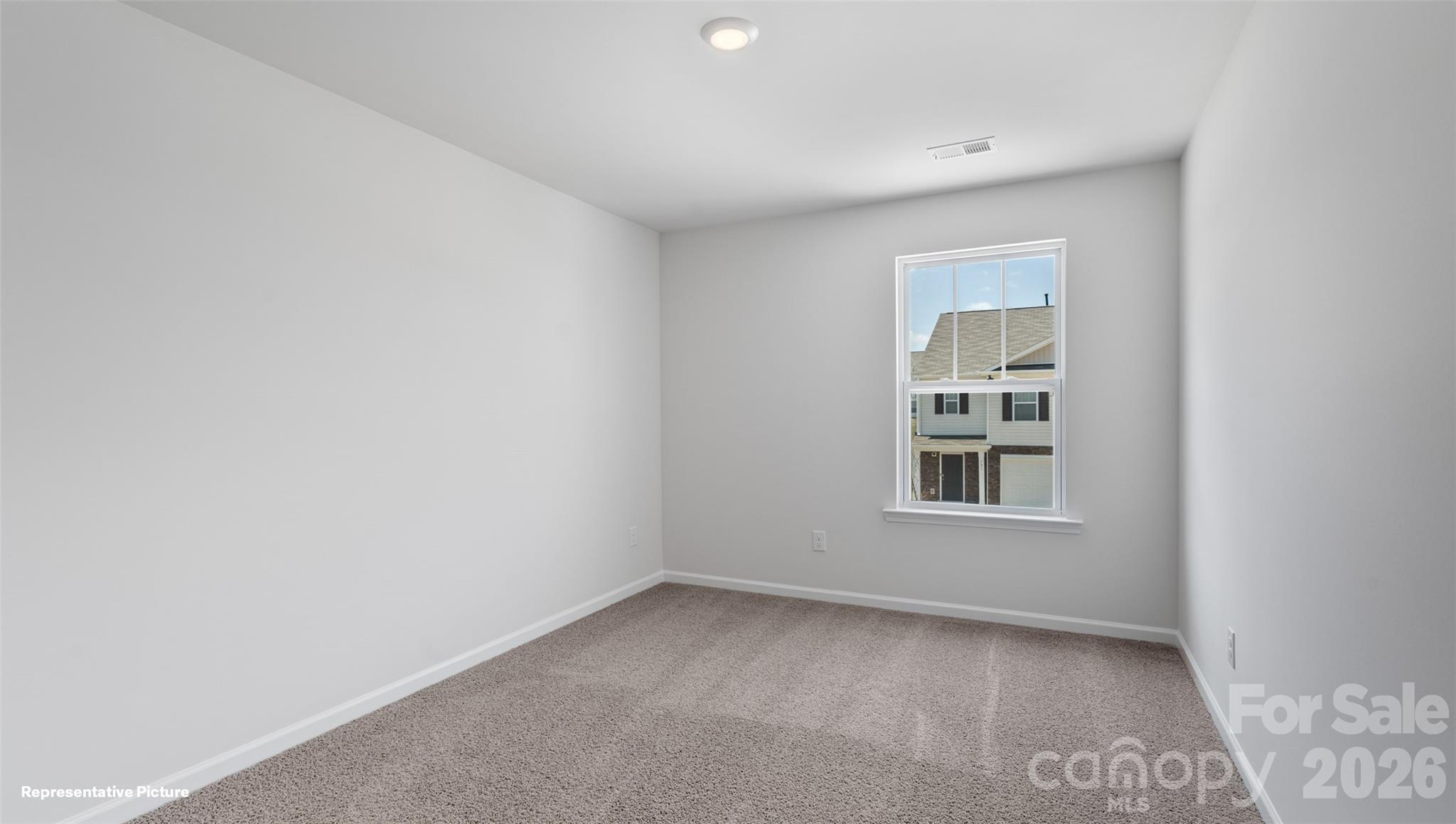 The Hamptons at Hickory - Residential