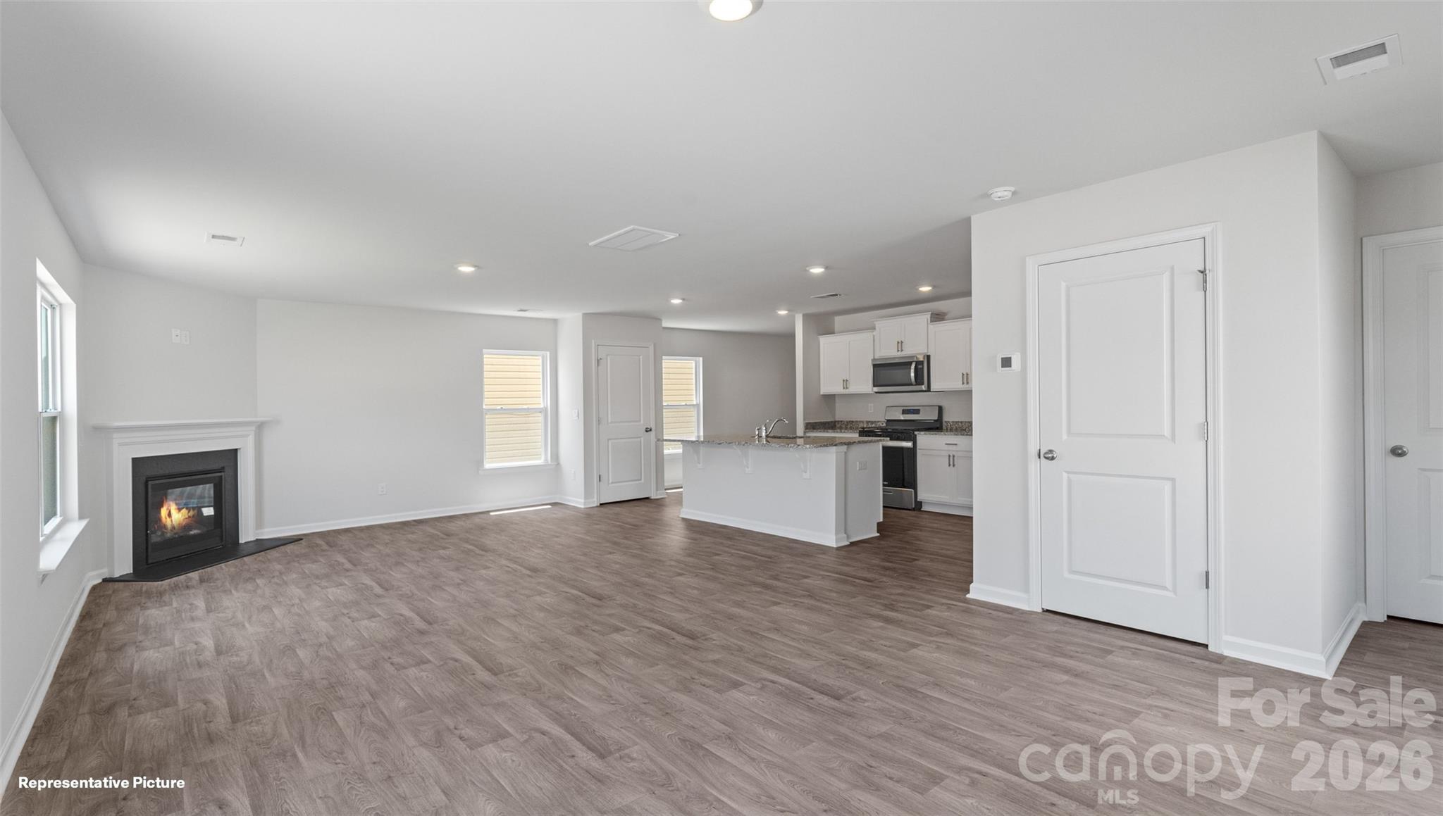 The Hamptons at Hickory - Residential