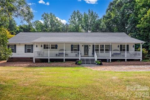 Photo of 15715 Youngblood Road, Charlotte, NC 28278 (MLS # 4426292)