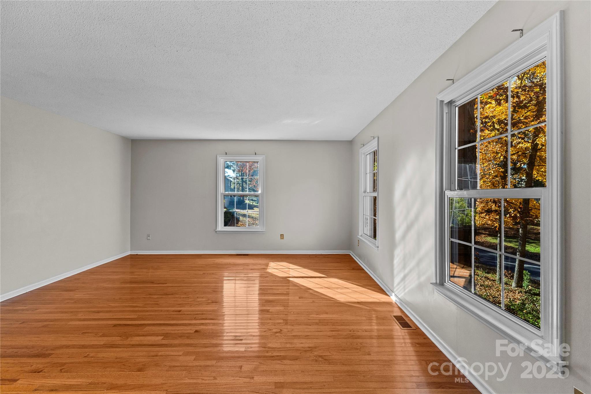 2020 Dawnshire Drive