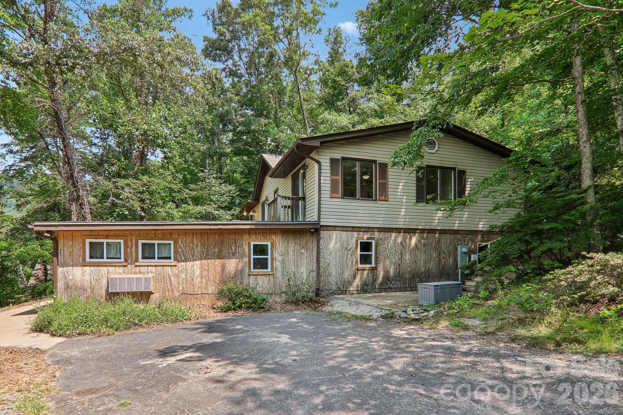 3 Frontier Court
