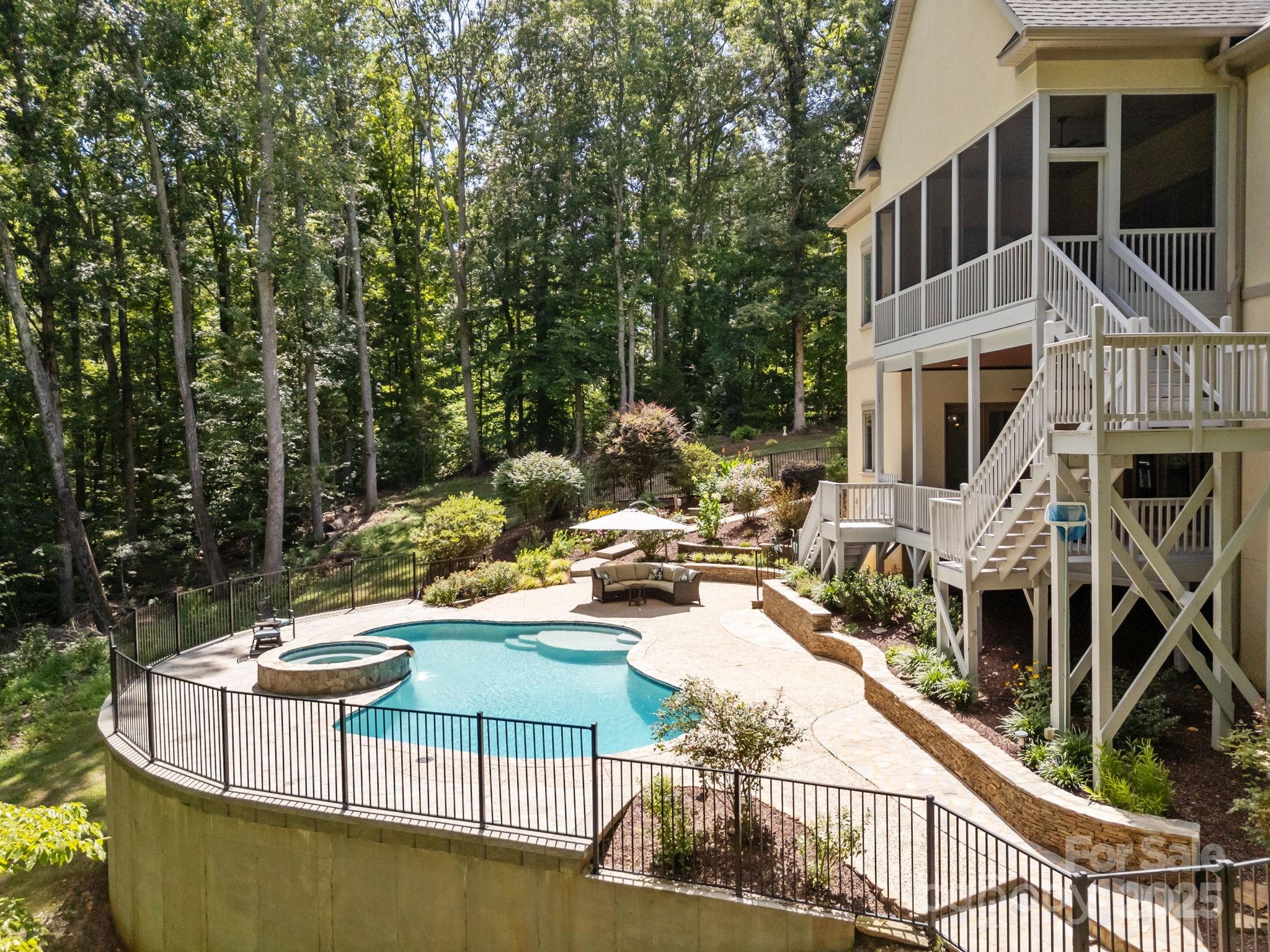 242 Anniston Way