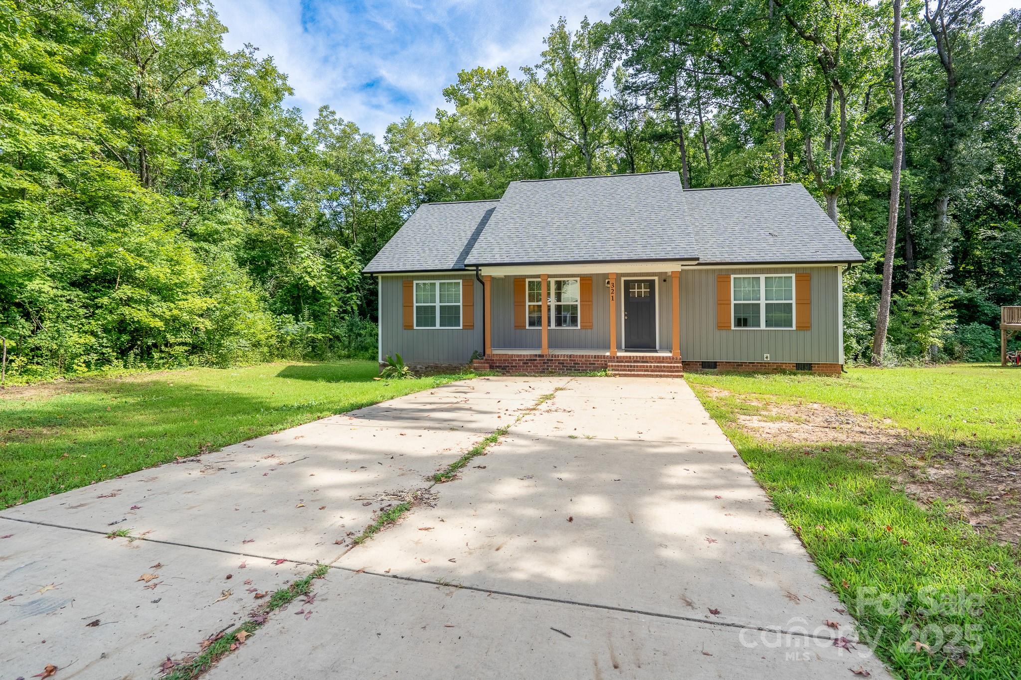 321 E Torbush Drive