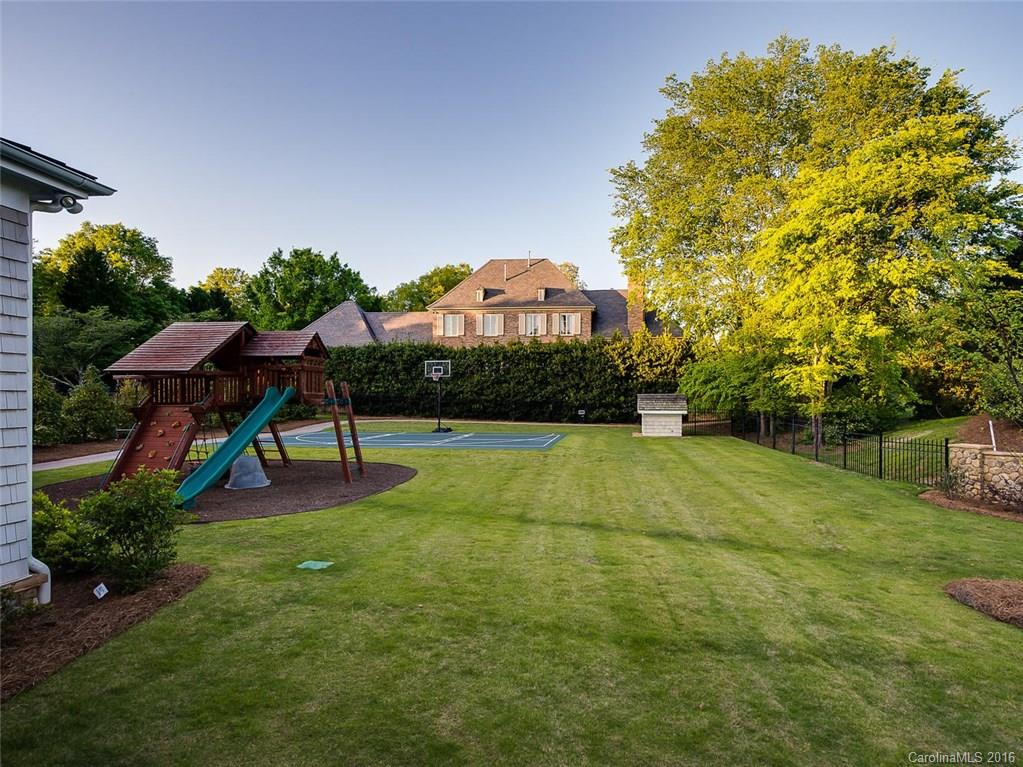 Seven Eagles - Residential