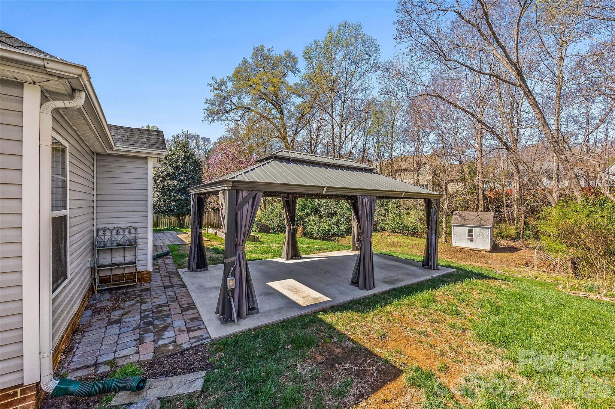 Wiltshire Manor - Residential