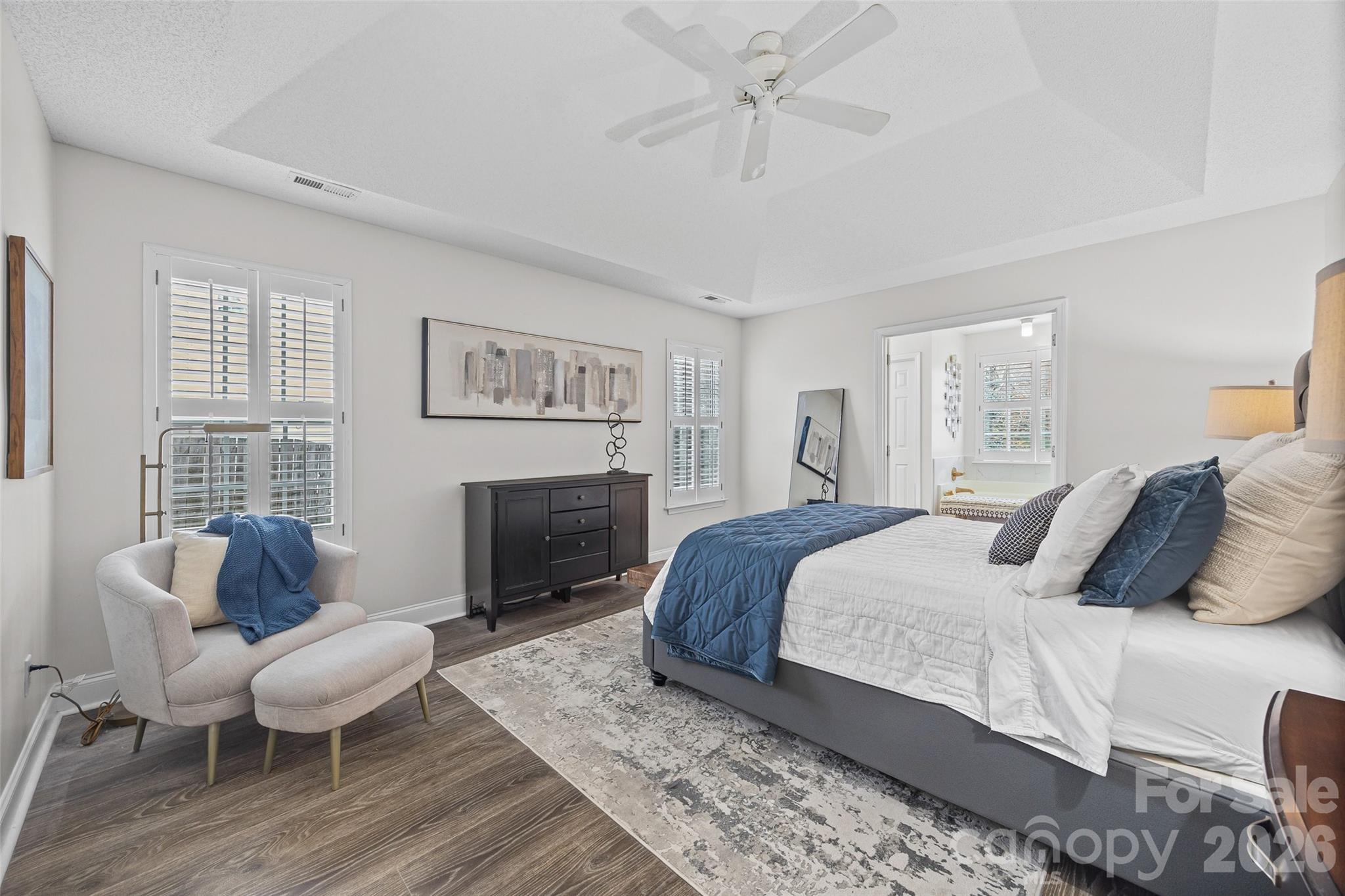 Wiltshire Manor - Residential