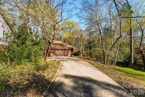 Photo of 10 Thornwood Court, Clover, SC 29710 (MLS # 4354264)