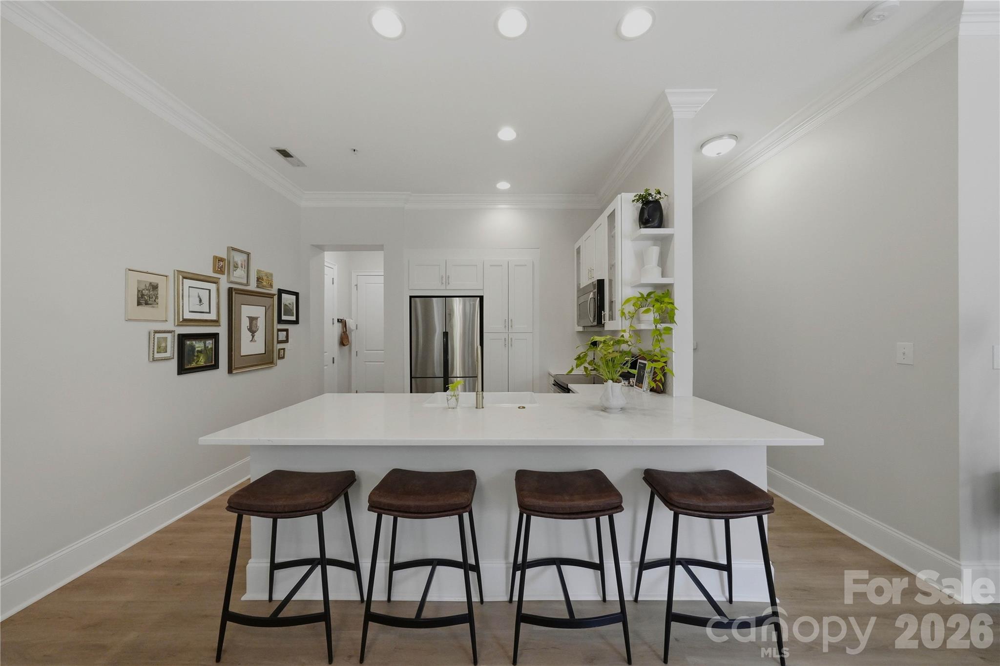 2946 Selwyn Avenue 112