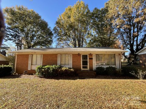 3413 Merrill Place Charlotte NC 28216