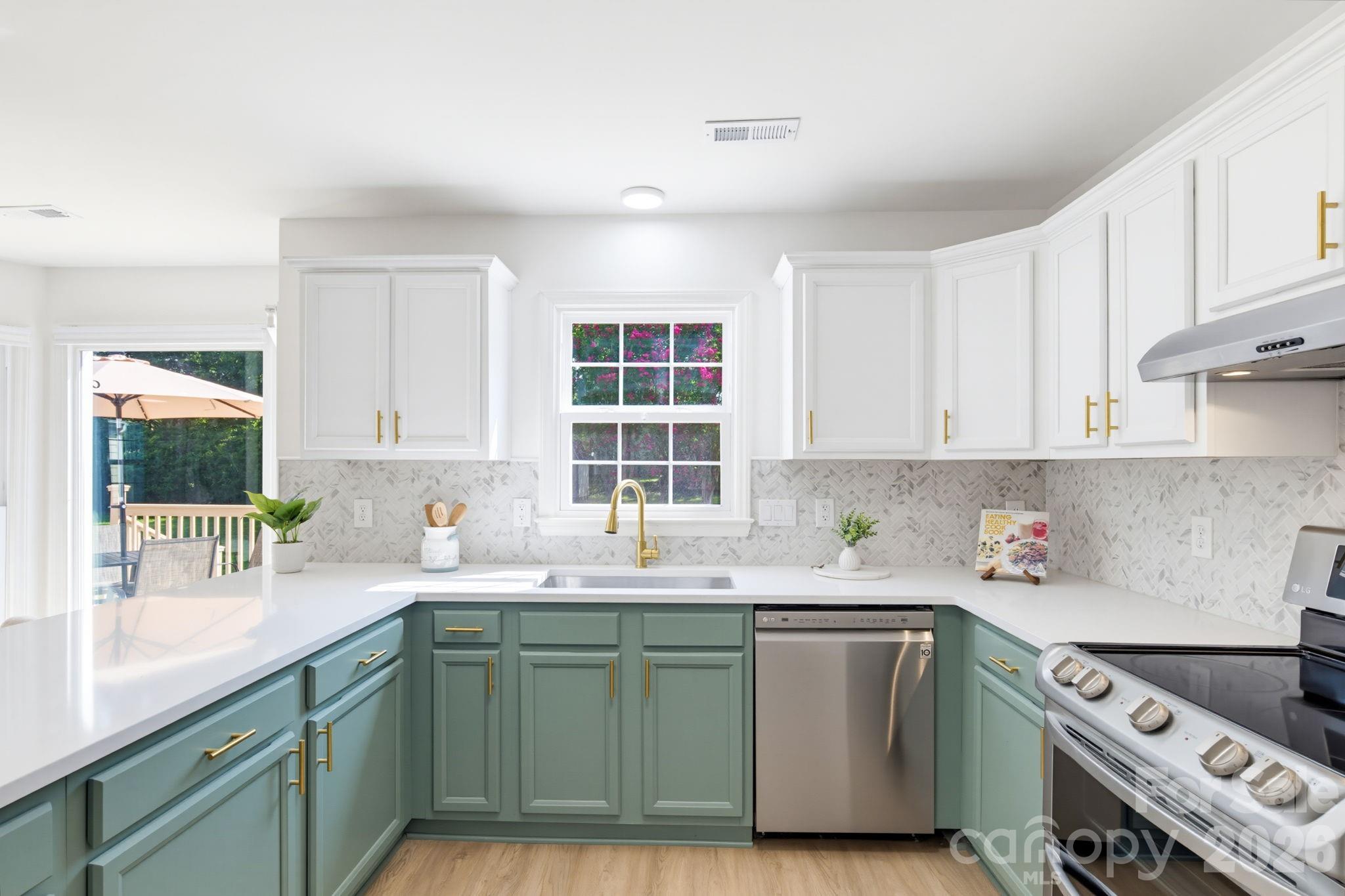 1125 Sunnyview Circle