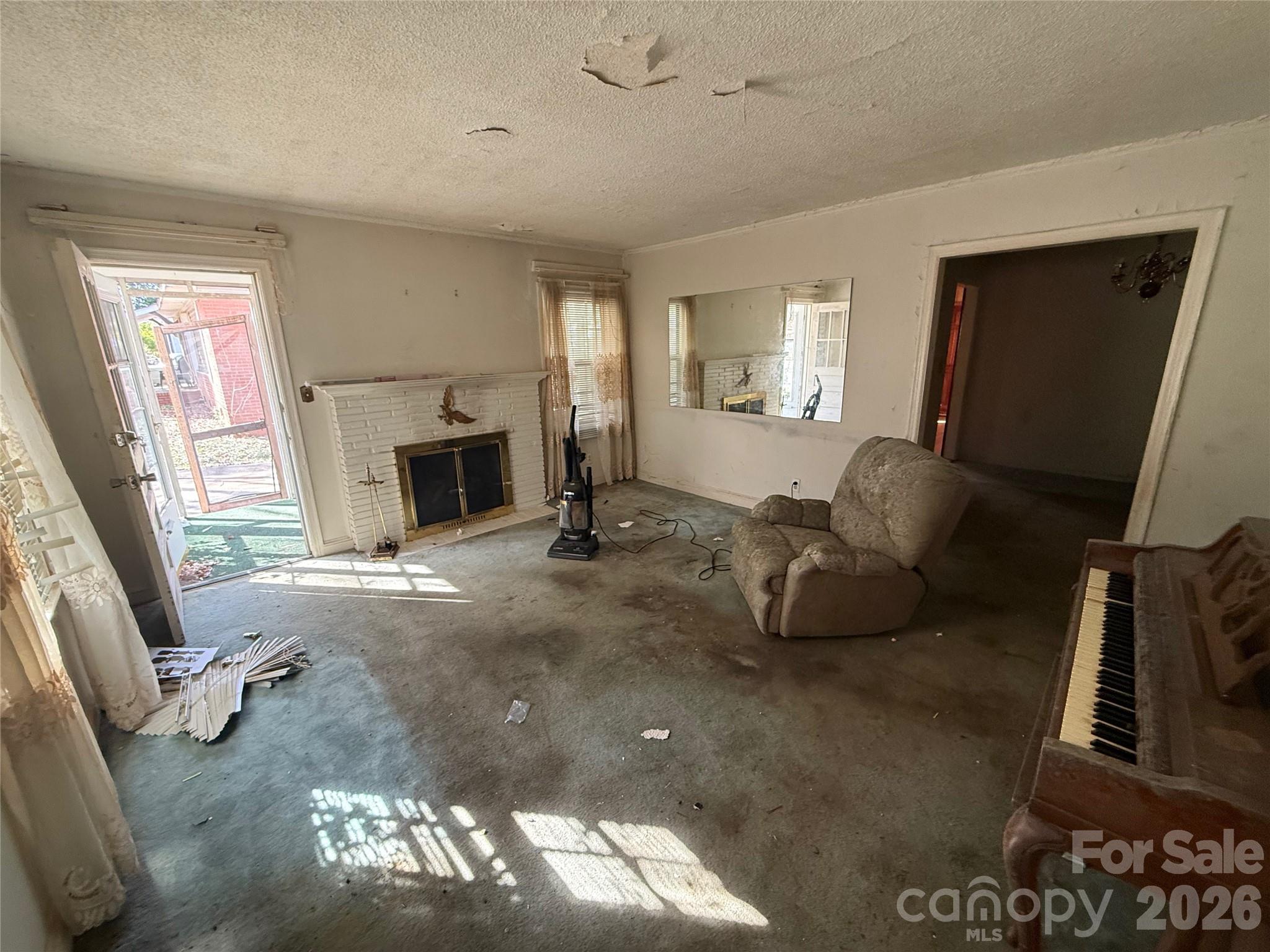 Howie Acres - Residential