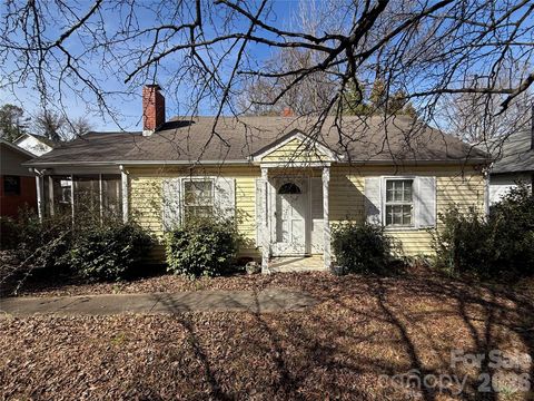 4215 Dinglewood Avenue Charlotte NC 28205