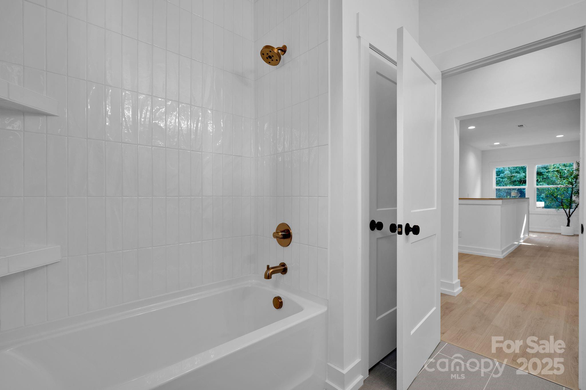 Country Club Heights - Residential