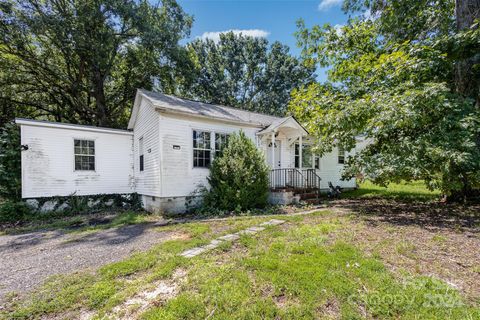 A home in Hickory