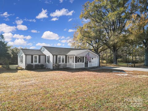 3104 Taxahaw Road Lancaster SC 29720